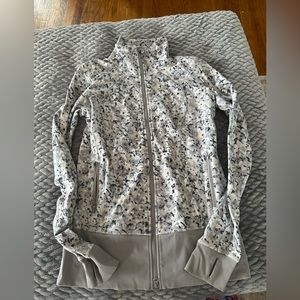 lululemon athletica Gray Patterned Sweatshirt